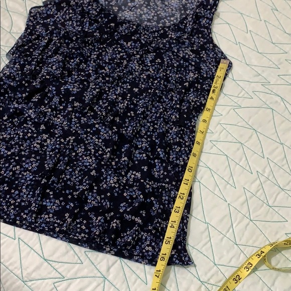 Express Ruffle Top - Picture 14 of 15